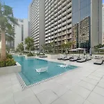 Luxury Living In Sterling West