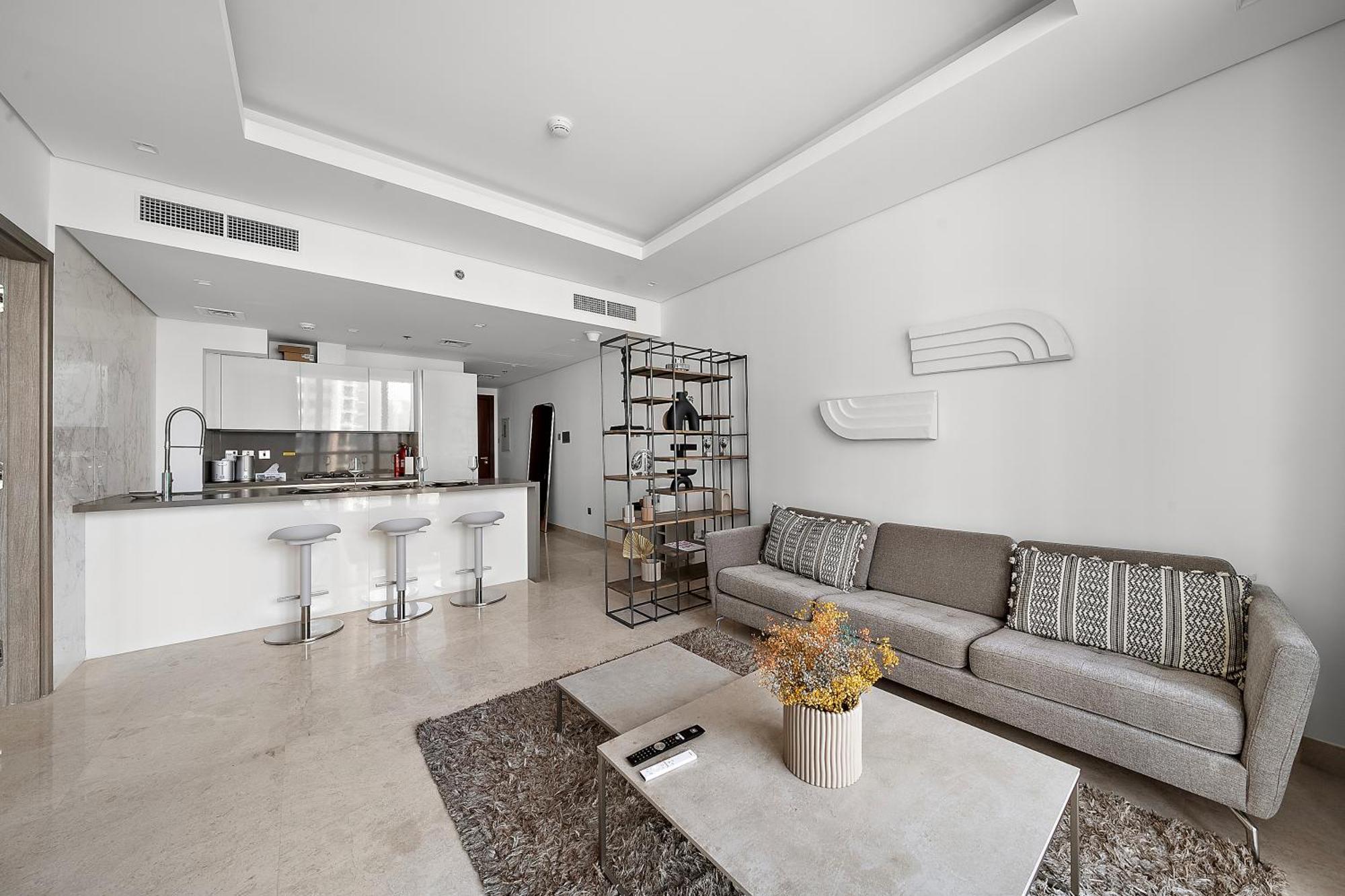 Luxury Living In Sterling West Apartment