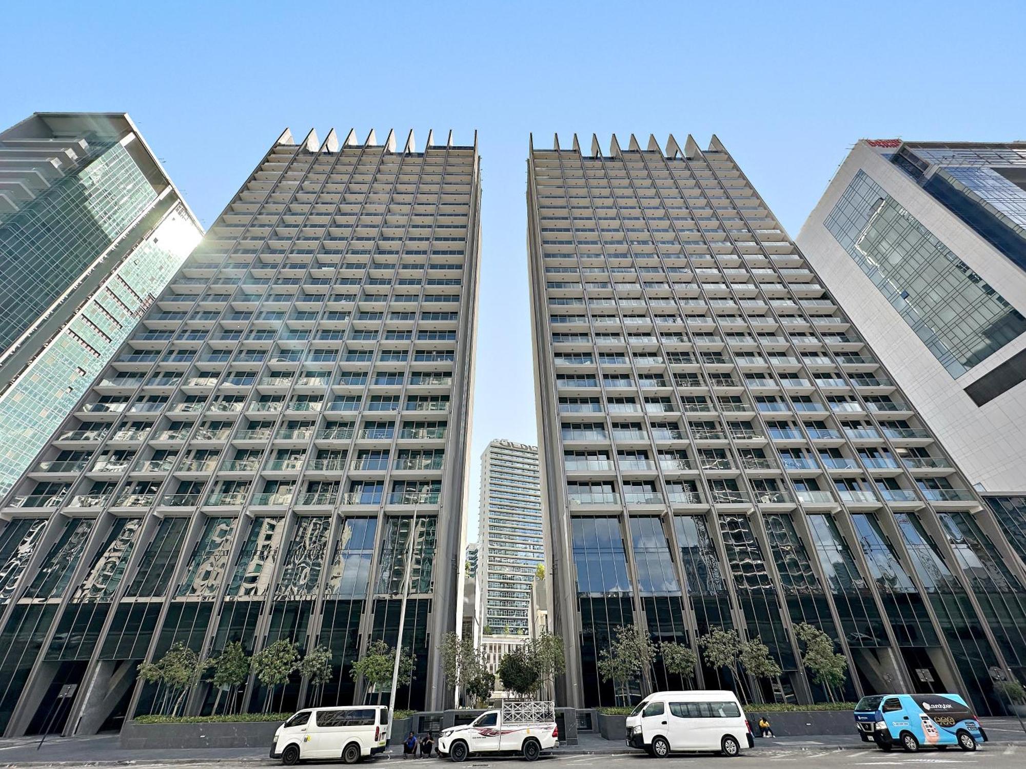 Luxury Living In Sterling West Apartment Dubai