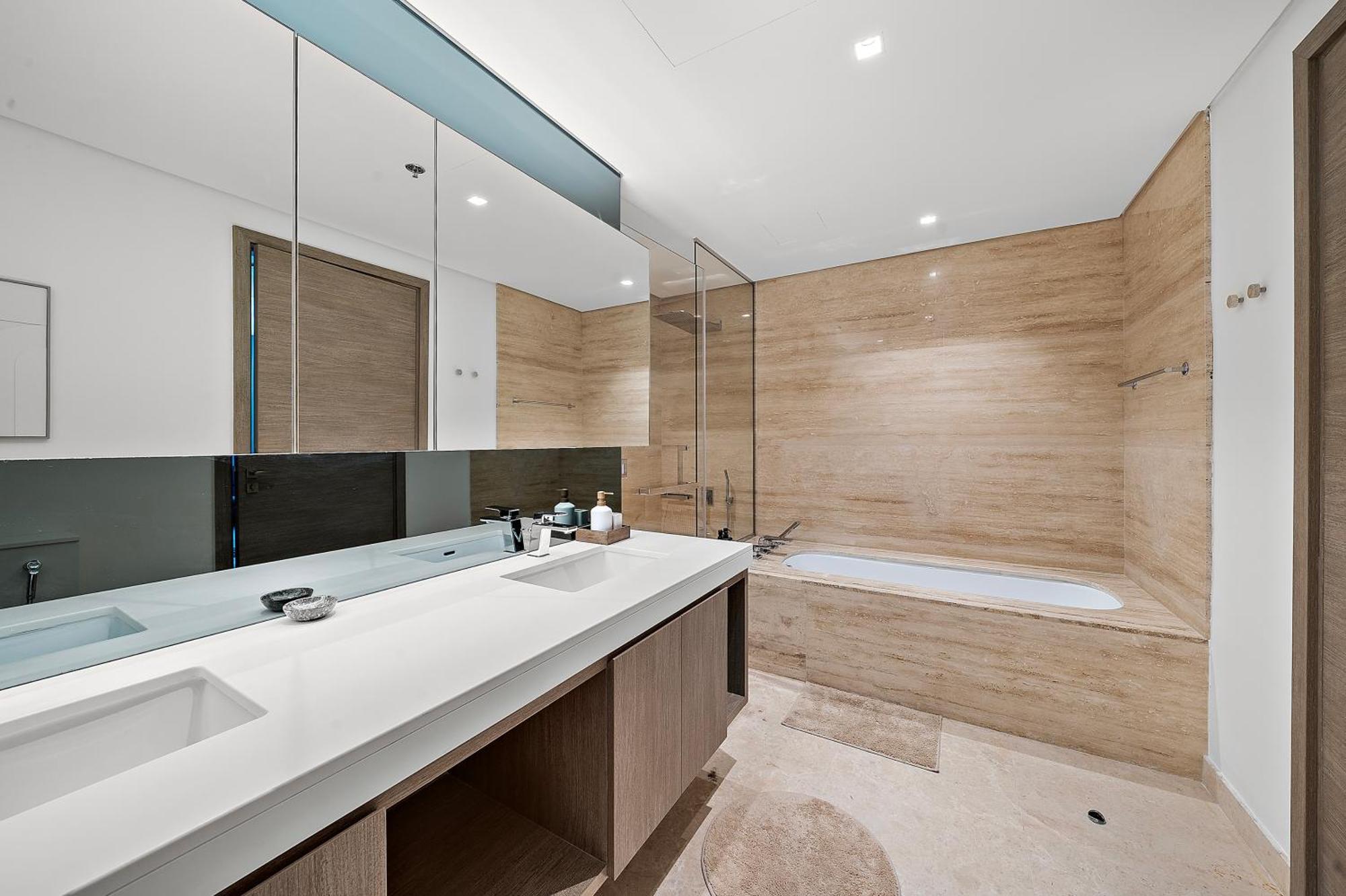 Luxury Living In Sterling West Dubai